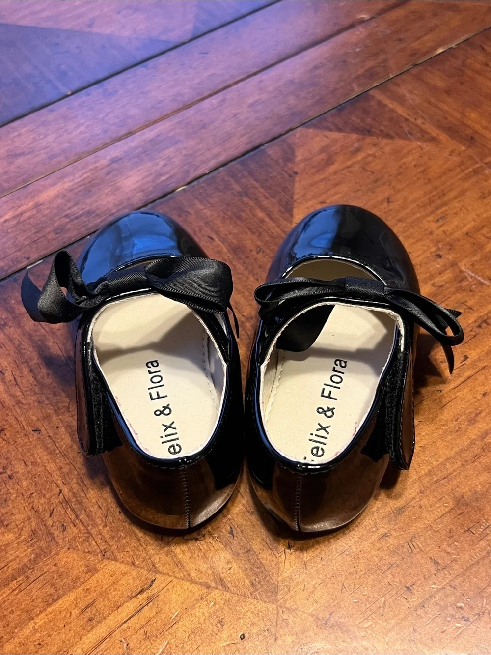 Little Girls' Black Patent Bow Dress Shoes - Classic Mary Jane Style